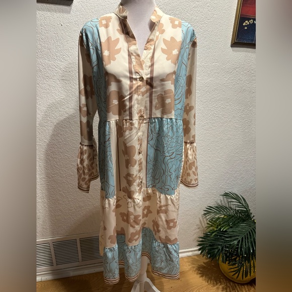unknown Dresses & Skirts - Beautiful midi dress size L